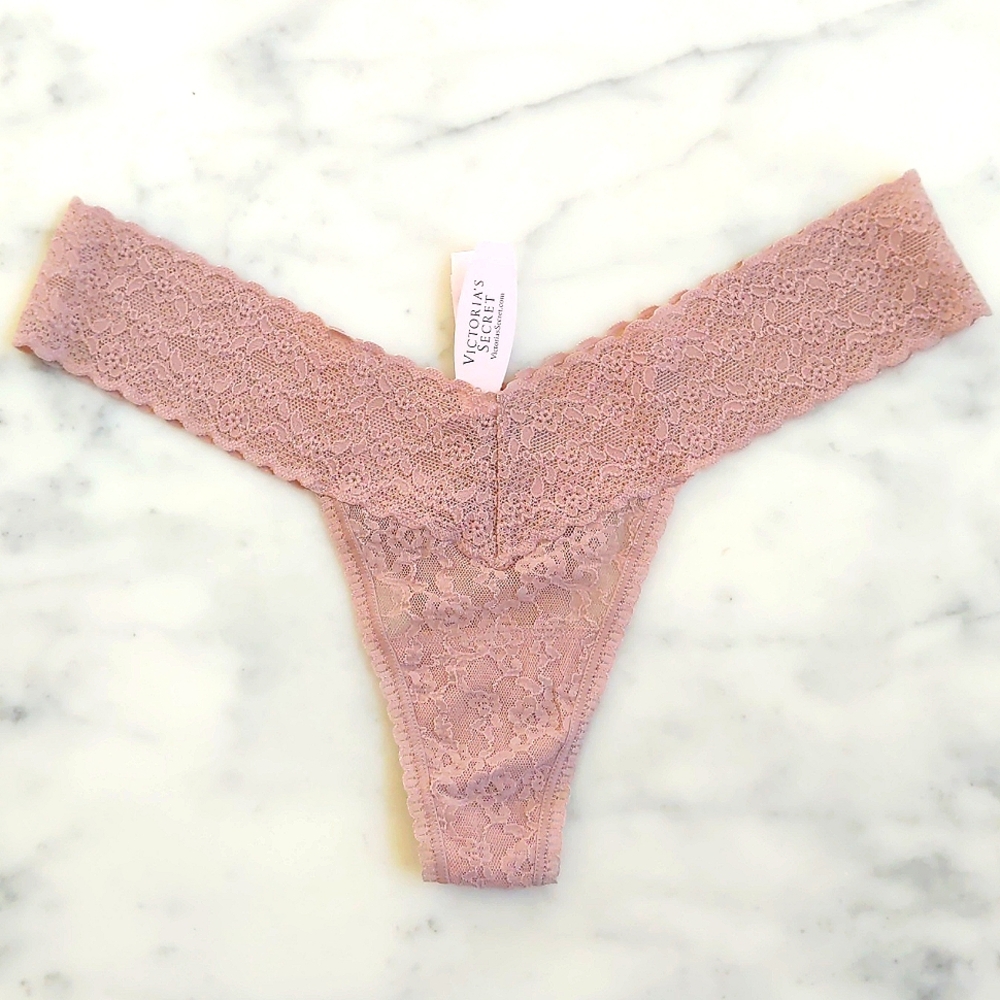 NWT. Victoria's Secret All Lace Thong Panty.